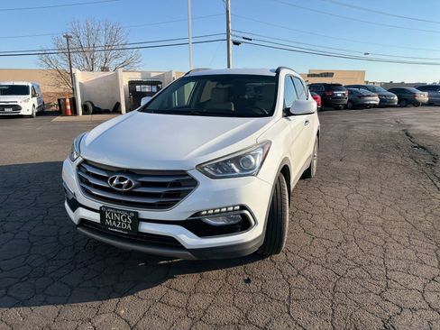 Used 2017 Hyundai Santa Fe Sport image 17
