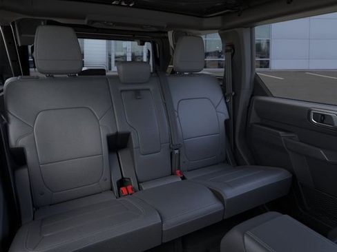 New 2026 Ford Bronco Outer Banks w/ Sasquatch Package AWD/4WD image 11