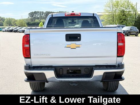 Used 2017 Chevrolet Colorado W/T w/ WT Convenience Package RWD image 9