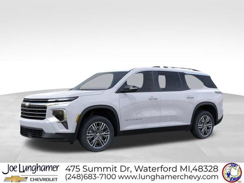 New 2026 Chevrolet Traverse LT w/ LPO, Floor Liner Package AWD/4WD image 2