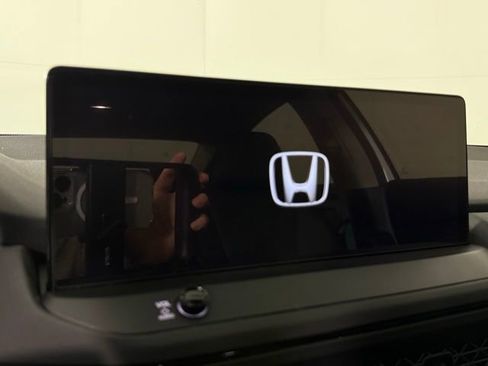 Used 2024 Honda Accord EX-L image 18