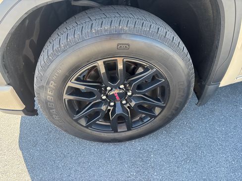 Used 2023 GMC Sierra 1500 Elevation AWD/4WD image 14