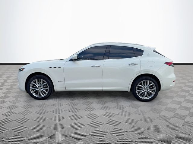 Used 2021 Maserati Levante GranLusso AWD/4WD image 4
