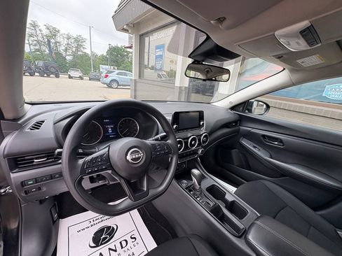 Used 2024 Nissan Sentra S FWD image 15