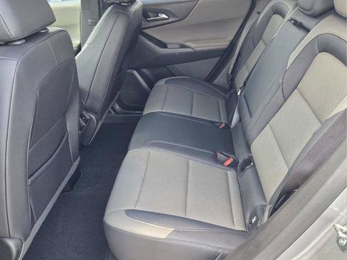Used 2025 Chevrolet Equinox LT w/ Convenience Package II FWD image 12
