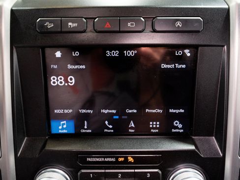 Used 2019 Ford F150 Platinum w/ Equipment Group 701A Luxury AWD/4WD image 22