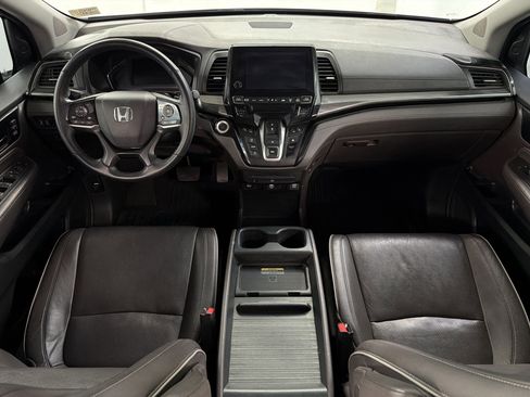 Used 2023 Honda Odyssey Elite image 16