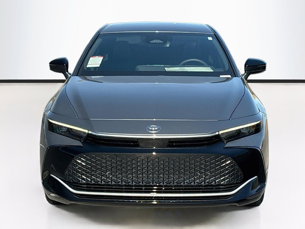 New 2027 Toyota Crown AWD/4WD image 2