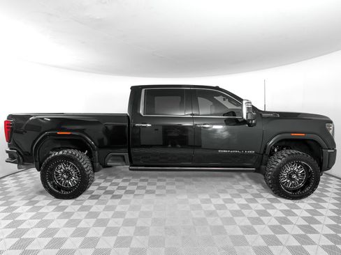 Used 2026 GMC Sierra 2500 Denali Ultimate AWD/4WD image 4