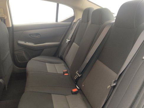 Used 2025 Nissan Sentra SV FWD image 18