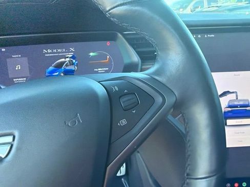Used 2020 Tesla Model X Performance AWD/4WD image 25