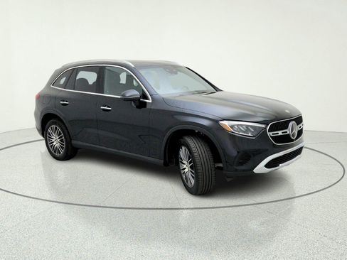 Certified 2026 Mercedes-Benz GLC 300 image 5
