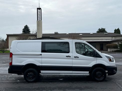 Used 2022 Ford Transit 250 Low Roof w/ Exterior Upgrade Package RWD image 6