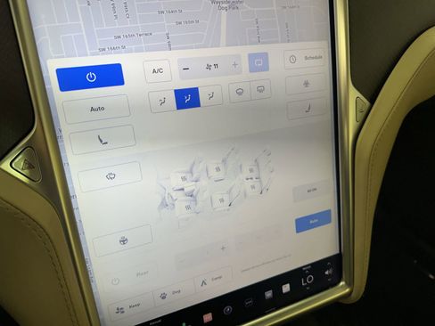 Used 2017 Tesla Model X 75D image 17