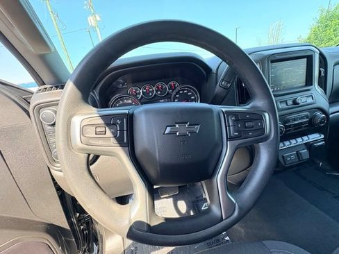 Used 2022 Chevrolet Silverado 1500 Custom Trail Boss w/ Safety Confidence Package AWD/4WD image 17