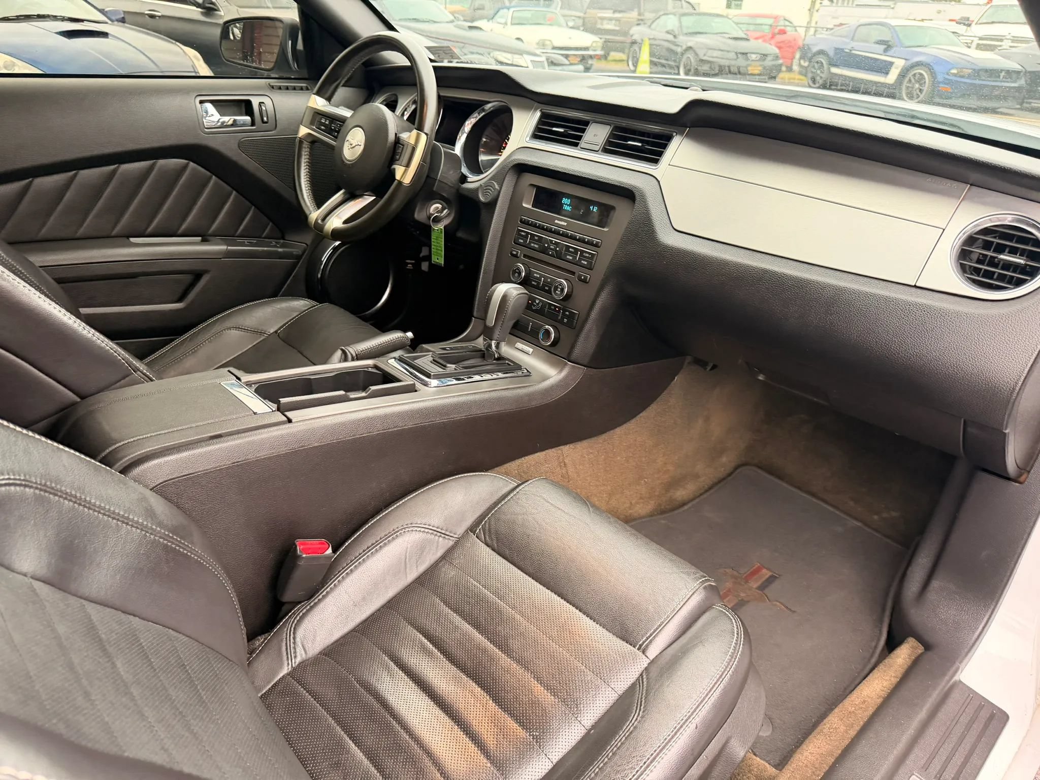 Used 2014 Ford Mustang Premium RWD image 26