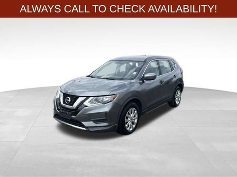 Used 2017 Nissan Rogue S FWD image 3
