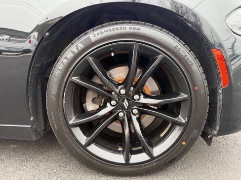 Used 2017 Dodge Charger R/T w/ Navigation & Travel Group image 28