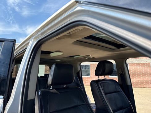 Used 2010 Ford Flex SEL image 14