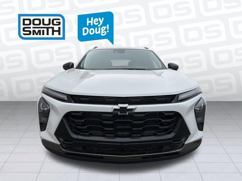 New 2026 Chevrolet Trax ACTIV w/ Driver Confidence Package FWD image 2