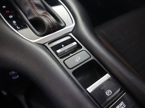 Used 2025 Honda HR-V Sport image 48