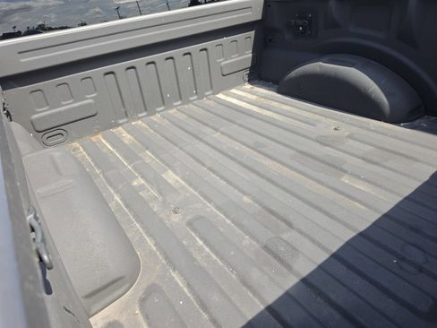 Used 2016 Ford F150 Lariat w/ Equipment Group 502A Luxury AWD/4WD image 11