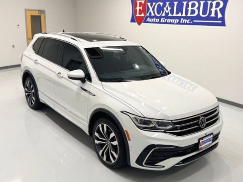Used 2022 Volkswagen Tiguan SEL R-Line AWD/4WD image 52