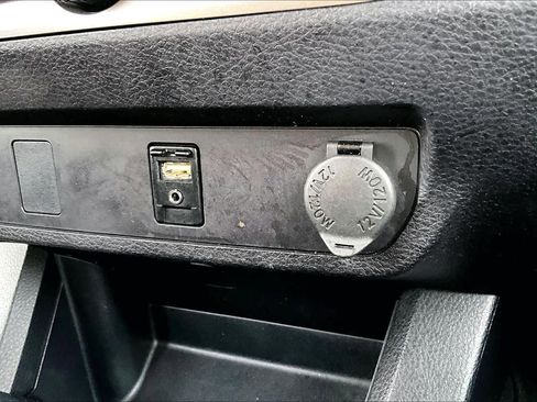 Used 2017 Toyota Tacoma SR5 image 35