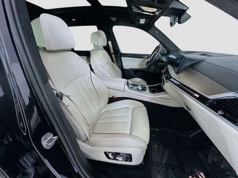 Used 2024 BMW X7 M60i w/ Executive Package AWD/4WD image 31