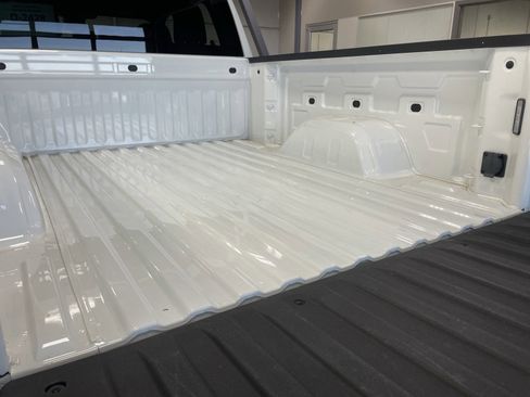 Used 2024 Chevrolet Silverado 1500 LT image 18