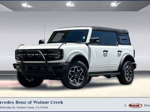 Used 2024 Ford Bronco Outer Banks AWD/4WD image 1