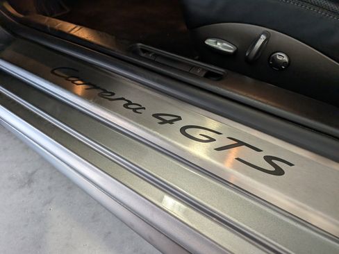 Used 2012 Porsche 911 Carrera 4 GTS image 26