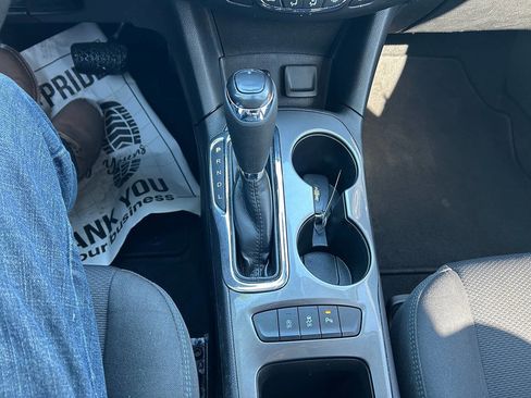 Used 2019 Chevrolet Cruze LT w/ Convenience Package image 15