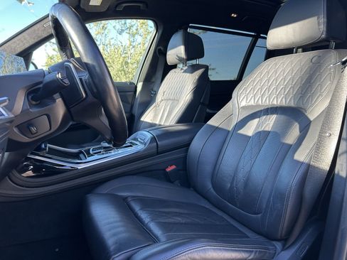 Used 2023 BMW X7 xDrive40i w/ Executive Package image 13