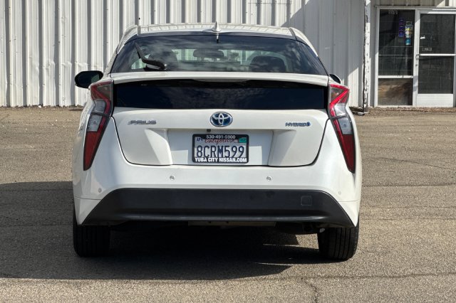 Used 2018 Toyota Prius Three FWD image 5