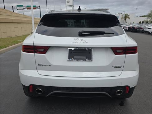 Used 2020 Jaguar E-PACE SE image 5