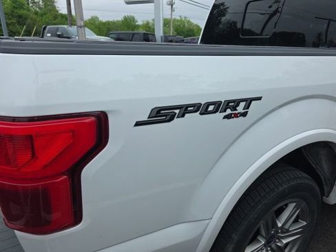 Used 2018 Ford F150 Lariat w/ Equipment Group 502A Luxury AWD/4WD image 16