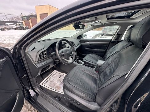 Used 2019 Hyundai Elantra Limited w/ Ultimate Package 02 FWD image 10