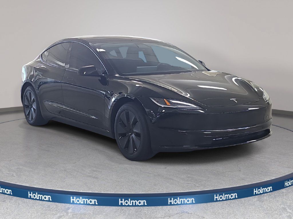 Used 2024 Tesla Model 3 Standard Range RWD image 4