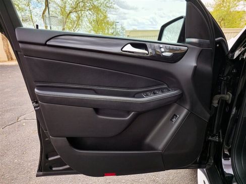Used 2018 Mercedes-Benz GLE 350 w/ Premium 1 Package image 12