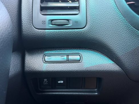 Used 2013 Nissan Altima 2.5 S FWD image 19