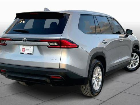 Certified 2024 Toyota Grand Highlander XLE image 13