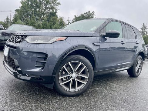 Certified 2025 Land Rover Discovery Sport Dynamic SE AWD/4WD image 35