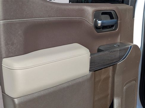 Used 2021 Chevrolet Silverado 1500 LTZ w/ Safety Package II image 13