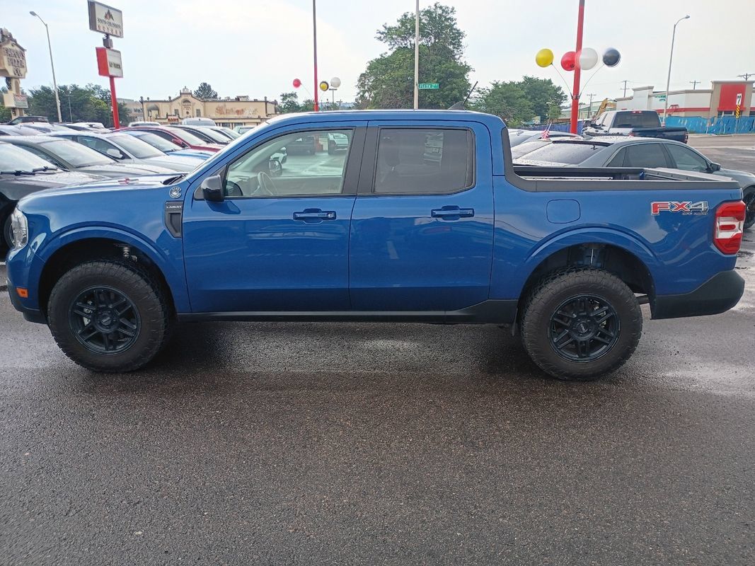 Used 2024 Ford Maverick Lariat w/ FX4 Off-Road Package AWD/4WD image 4