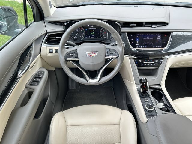Used 2023 Cadillac XT6 Premium Luxury w/ Technology Package AWD/4WD image 22