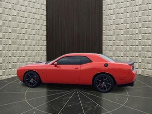 Used 2016 Dodge Challenger R/T Scat Pack RWD image 8
