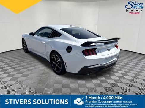 Used 2025 Ford Mustang Coupe RWD image 10