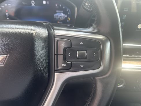 Used 2023 Chevrolet Silverado 1500 LT AWD/4WD image 16