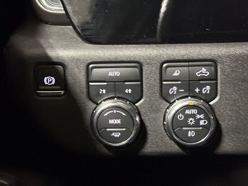 Used 2024 GMC Sierra 1500 SLT image 19